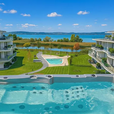 Apartament Szemesbay By Bltn